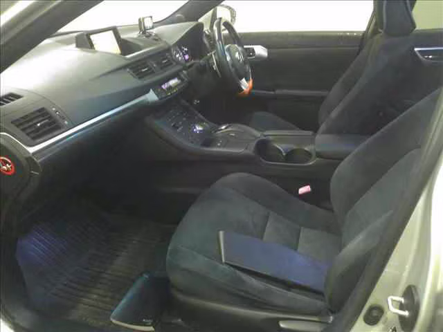 LEXUS CT200H