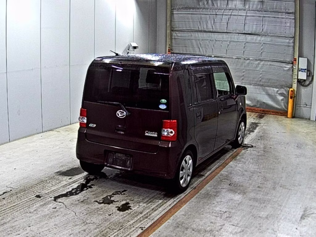 DAIHATSU MOVE CONTE