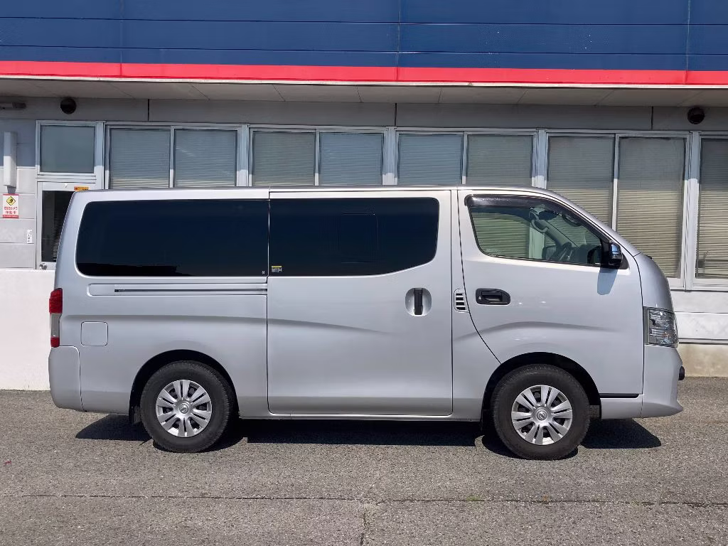 NISSAN NV350 CARAVAN