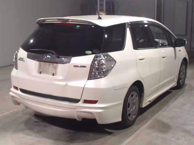 HONDA FIT SHUTTLE