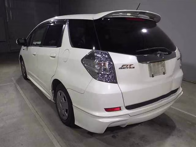 HONDA FIT SHUTTLE