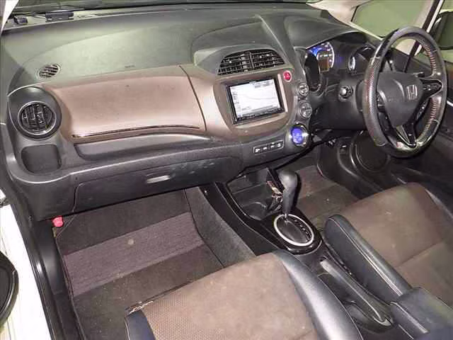 HONDA FIT SHUTTLE