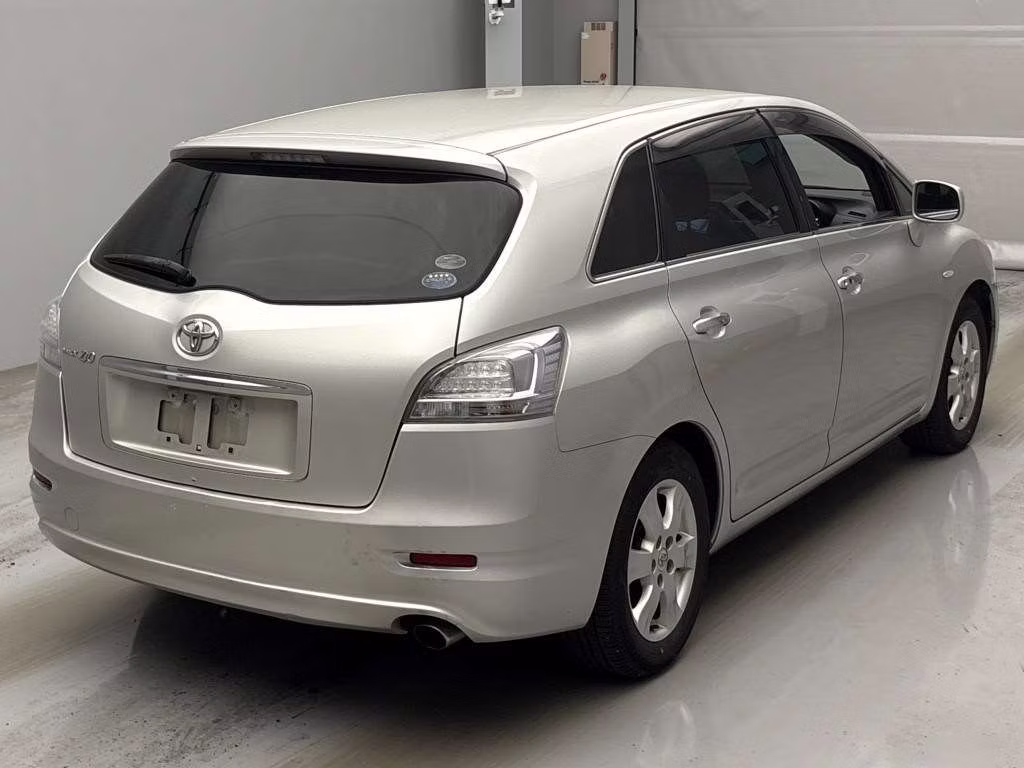TOYOTA MARK X ZIO