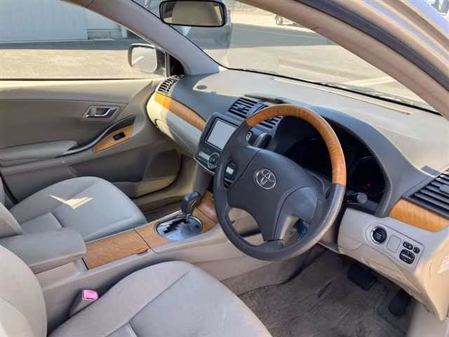 TOYOTA PREMIO