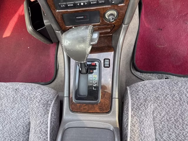 TOYOTA MARK II