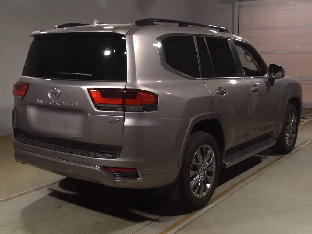 TOYOTA LAND CRUISER