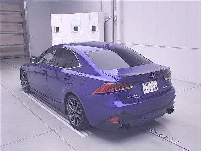 LEXUS IS350