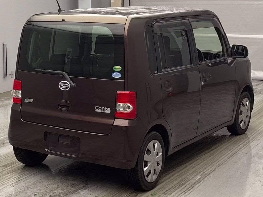 DAIHATSU MOVE CONTE