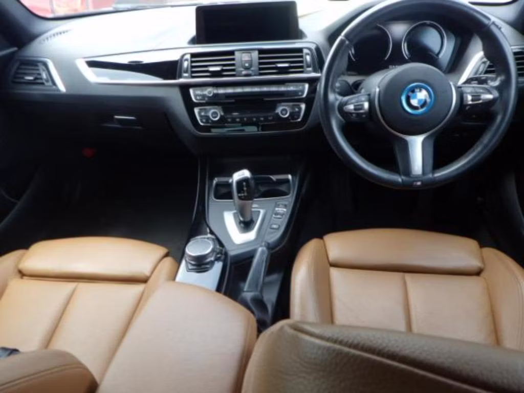 BMW 1-SERIES