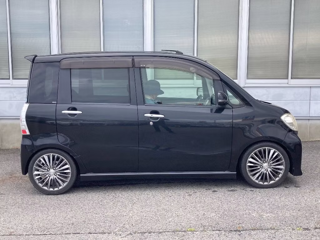 DAIHATSU TANTO EXE