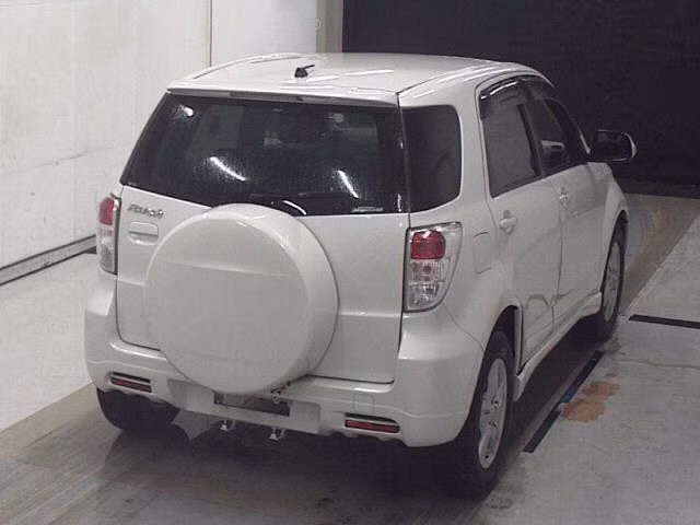 TOYOTA RUSH