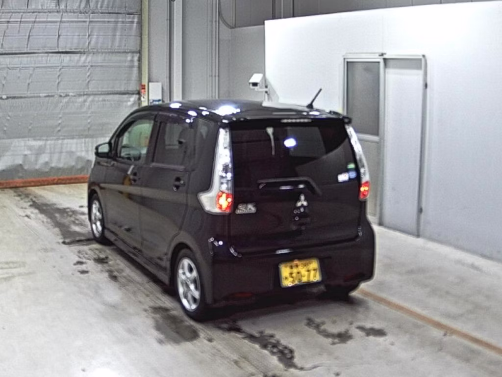 MITSUBISHI EK CUSTOM