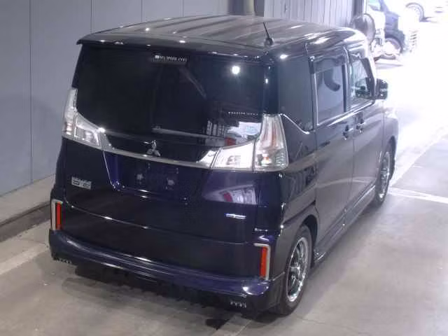 MITSUBISHI DELICA D:2