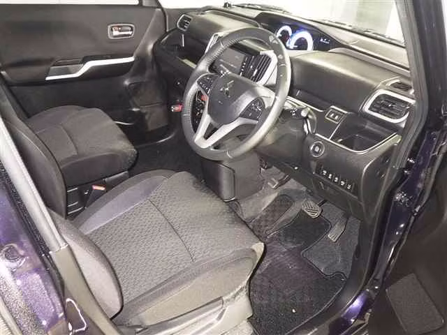 MITSUBISHI DELICA D:2