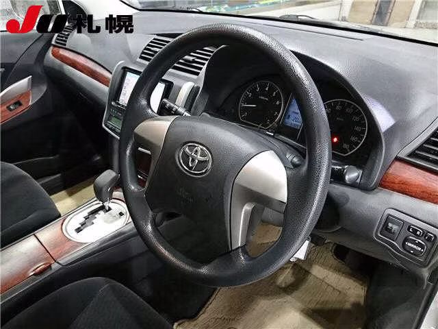 TOYOTA PREMIO
