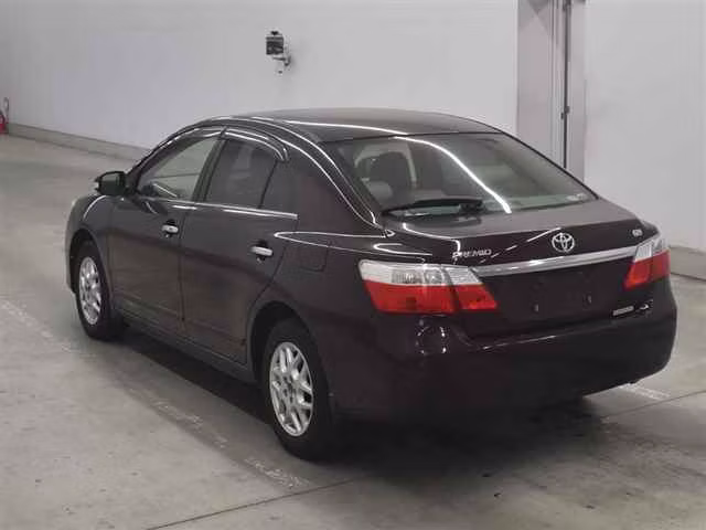 TOYOTA PREMIO