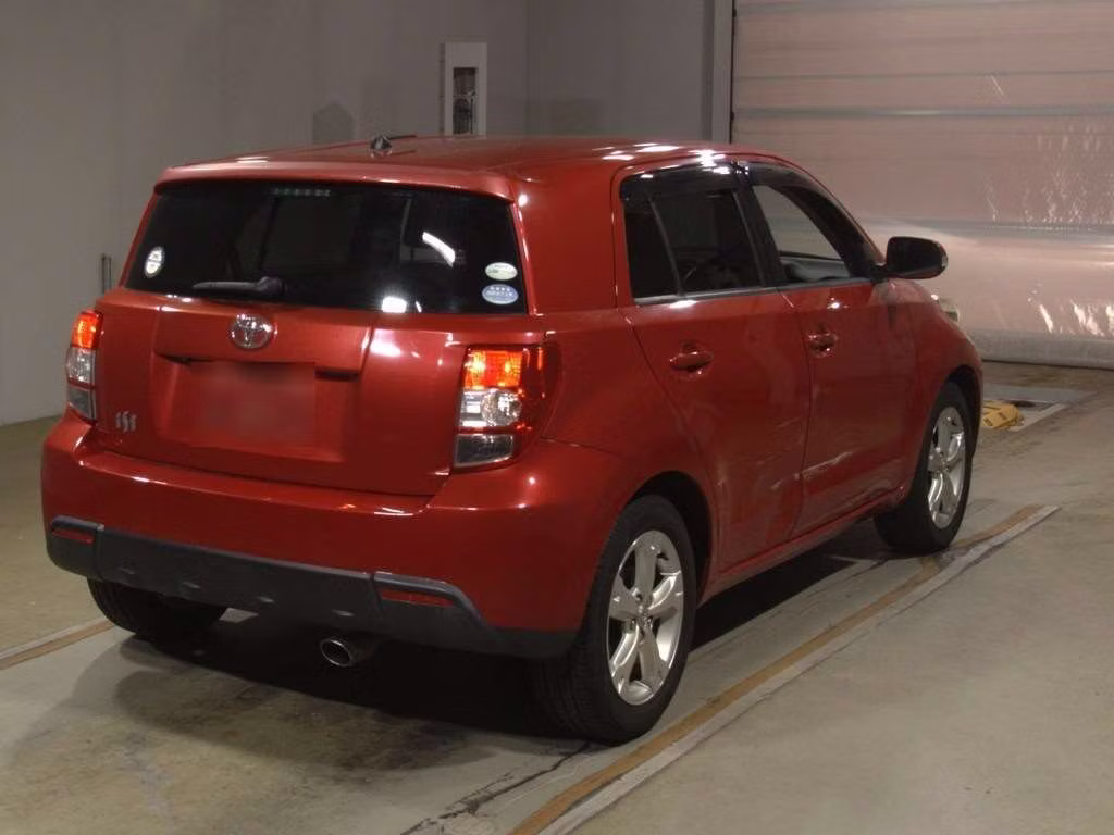 TOYOTA IST