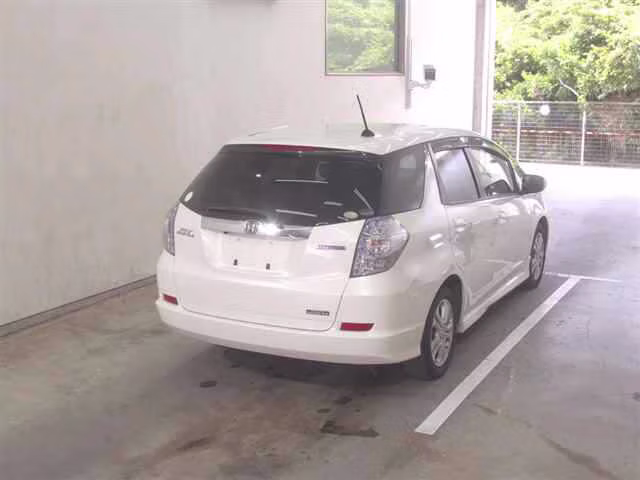 HONDA FIT SHUTTLE