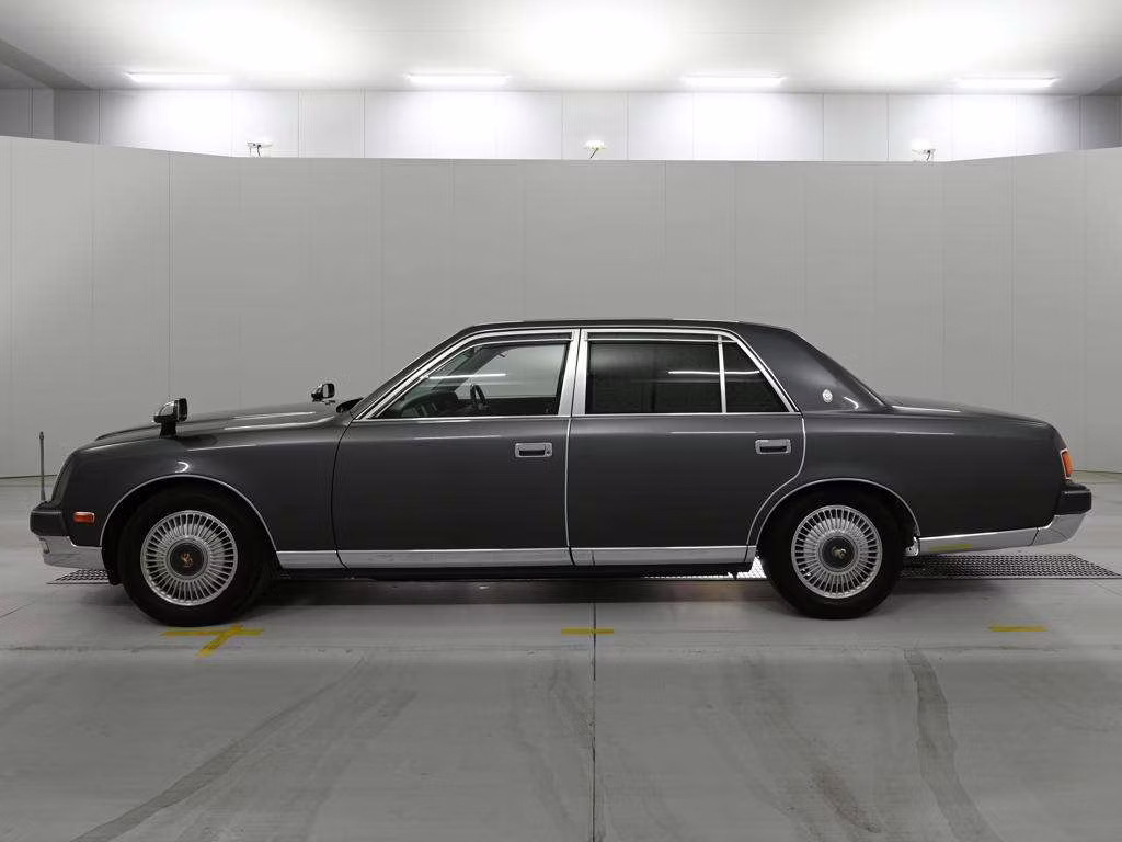 TOYOTA CENTURY