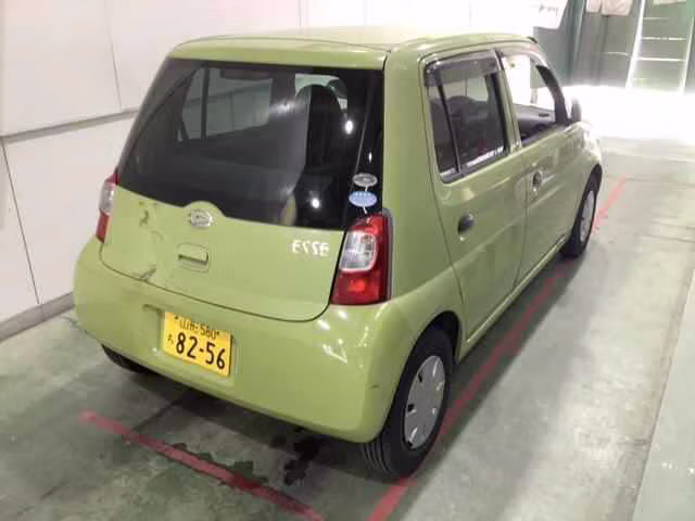 DAIHATSU ESSE