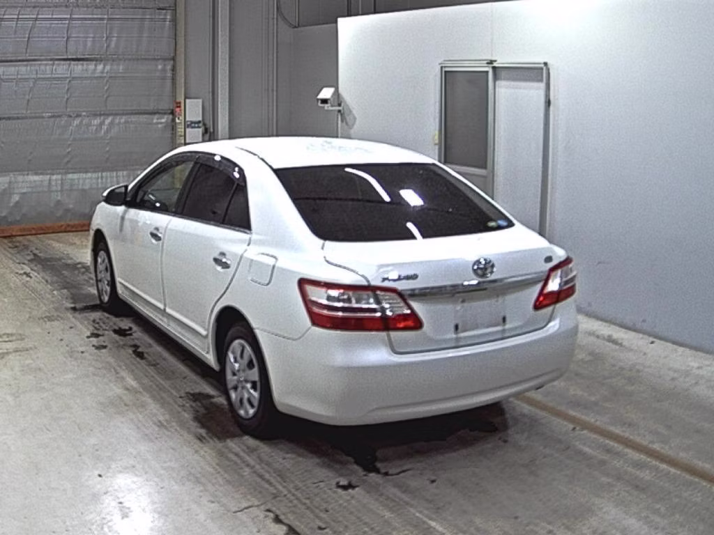 TOYOTA PREMIO