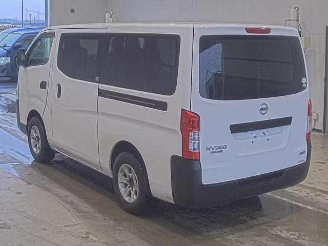 NISSAN NV350 CARAVAN