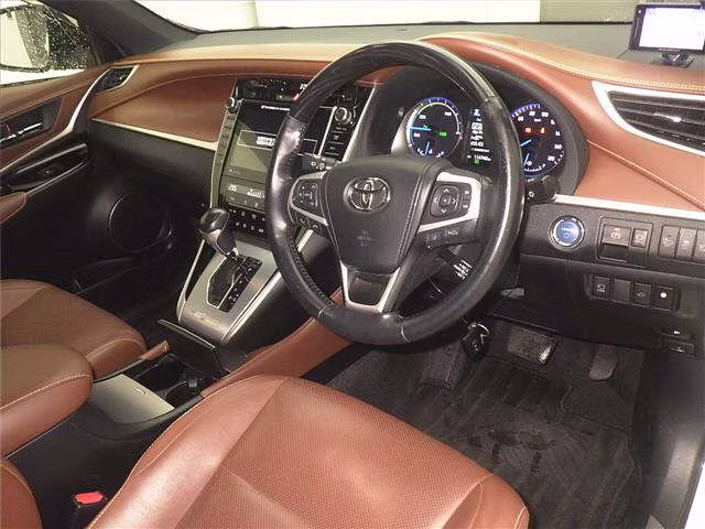TOYOTA HARRIER