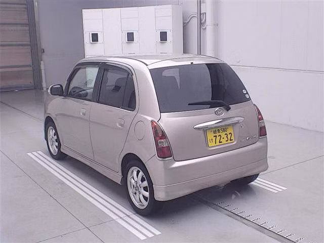 DAIHATSU MIRA GINO