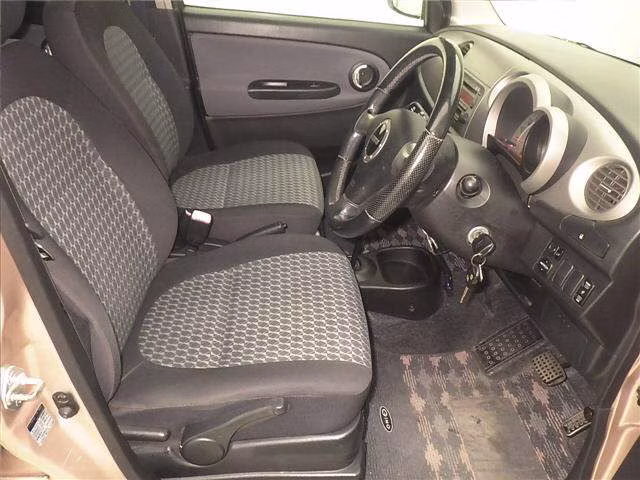 DAIHATSU MIRA GINO
