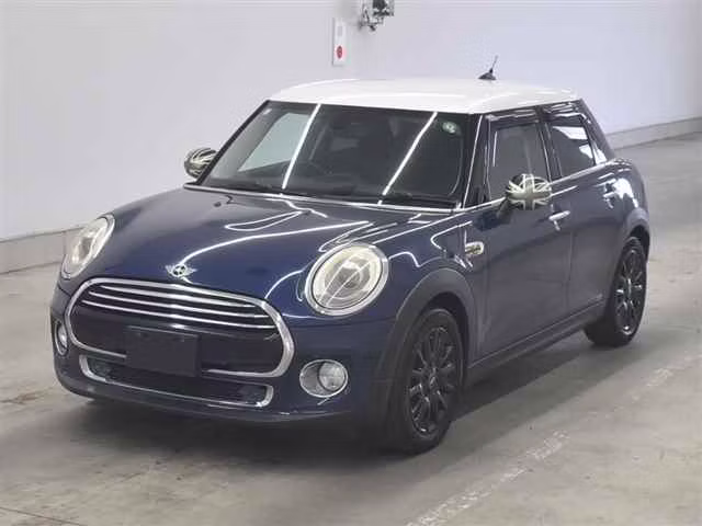 MINI HATCH