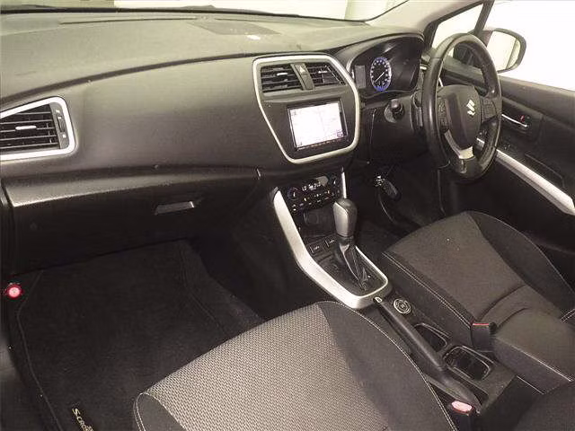 SUZUKI SX4