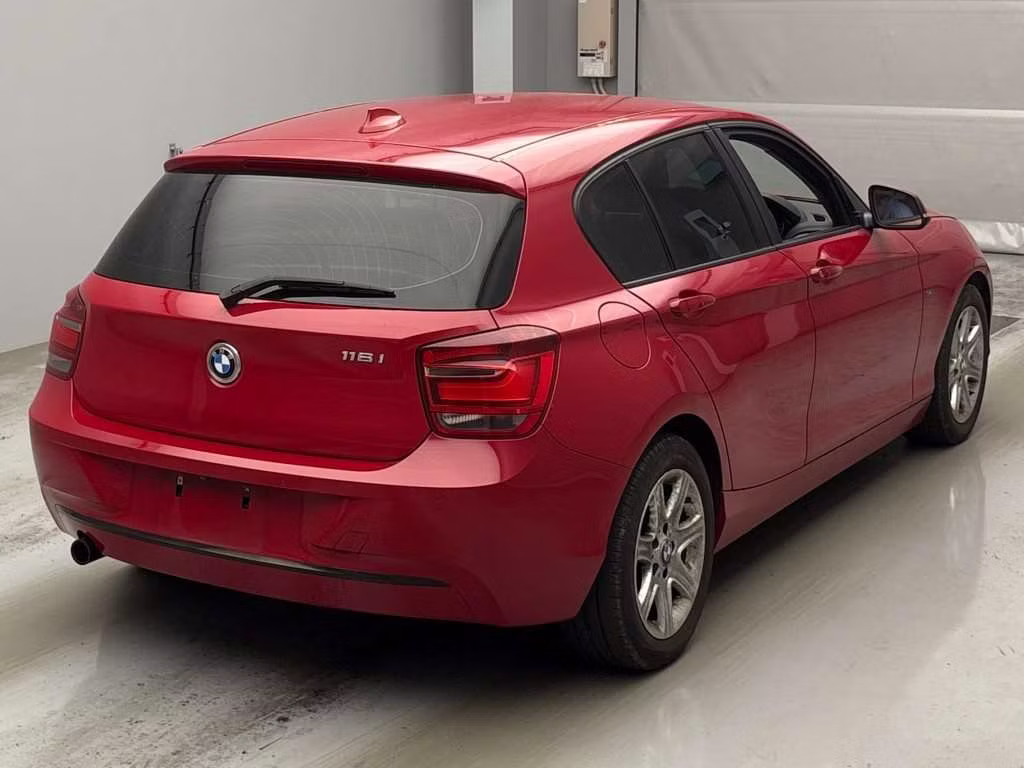 BMW 1-SERIES