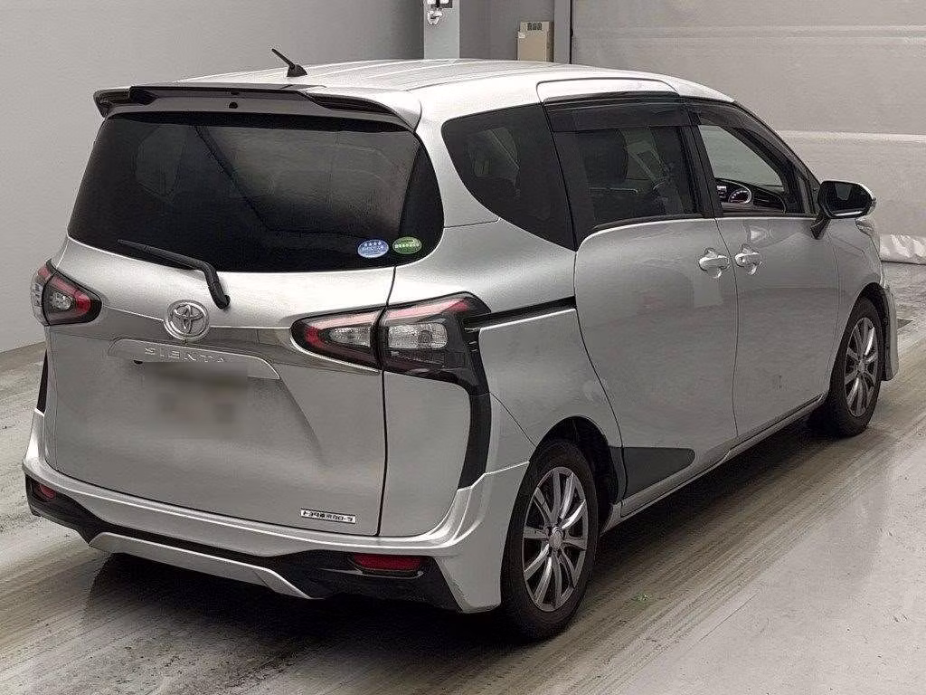 TOYOTA SIENTA