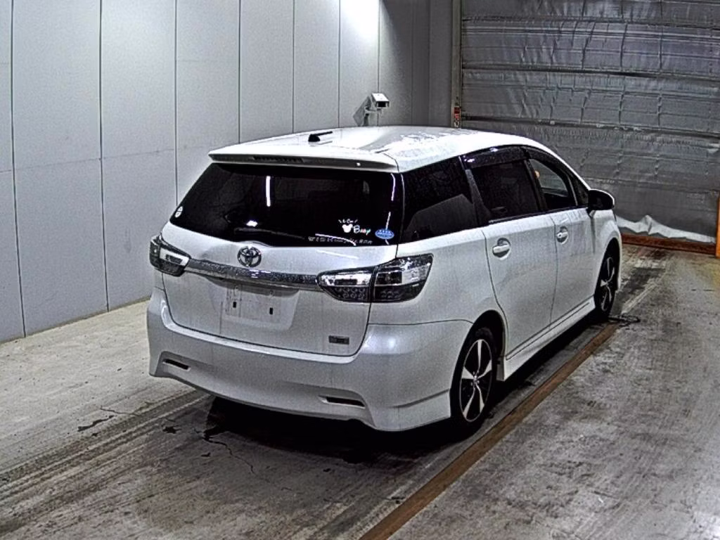 TOYOTA WISH