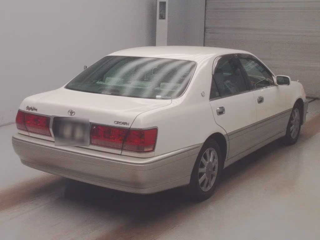 TOYOTA CROWN