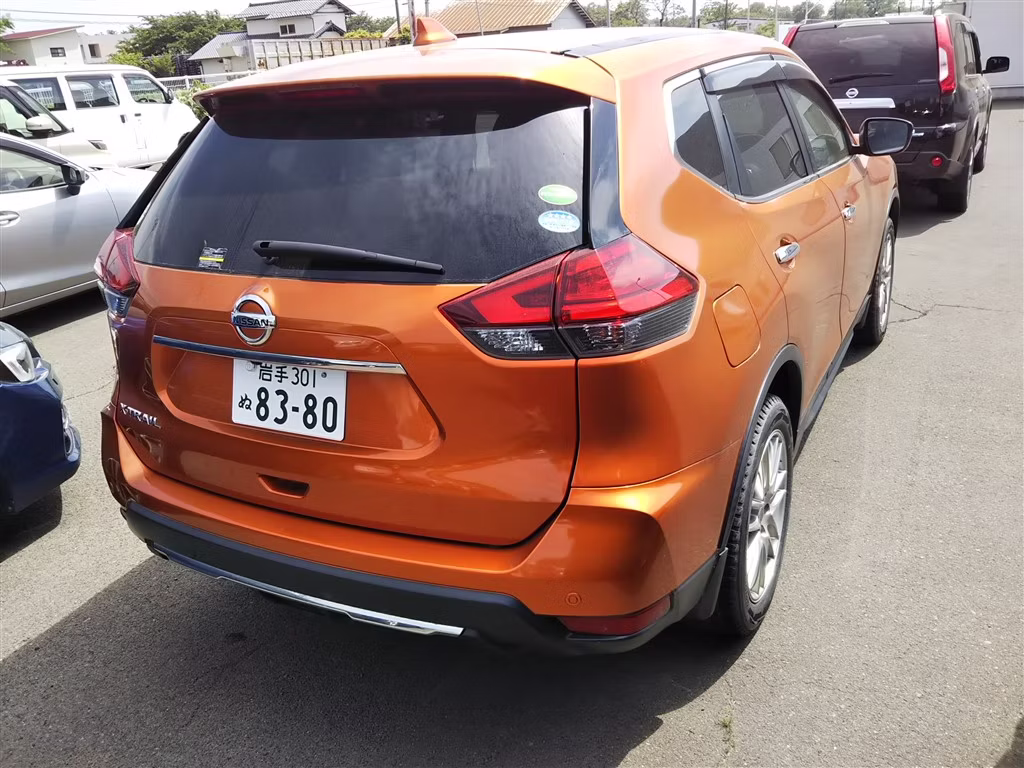NISSAN X-TRAIL