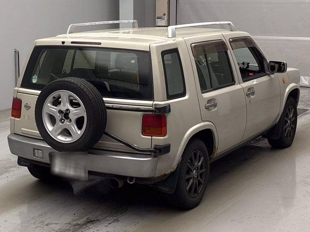 NISSAN RASHEEN