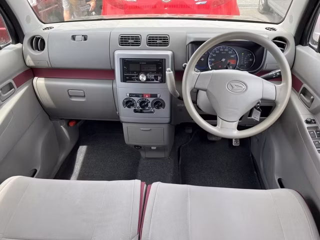 DAIHATSU MOVE CONTE