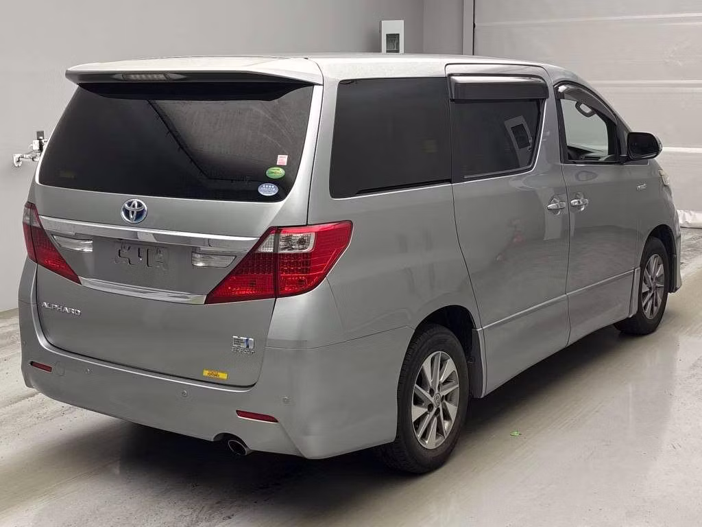 TOYOTA ALPHARD