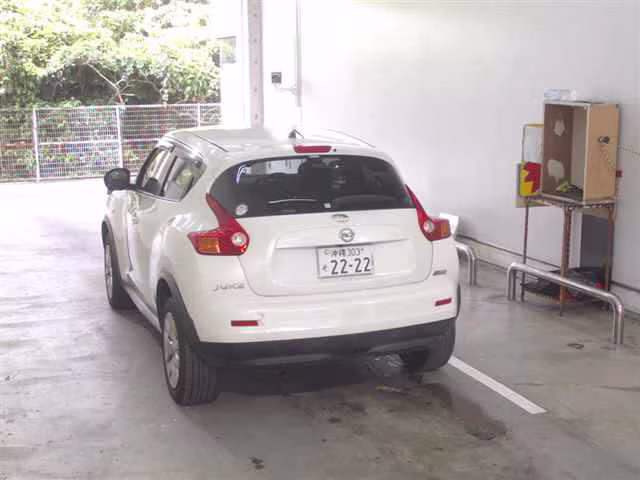 NISSAN JUKE
