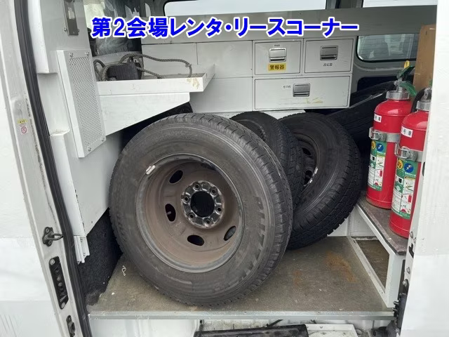 NISSAN NV350 CARAVAN