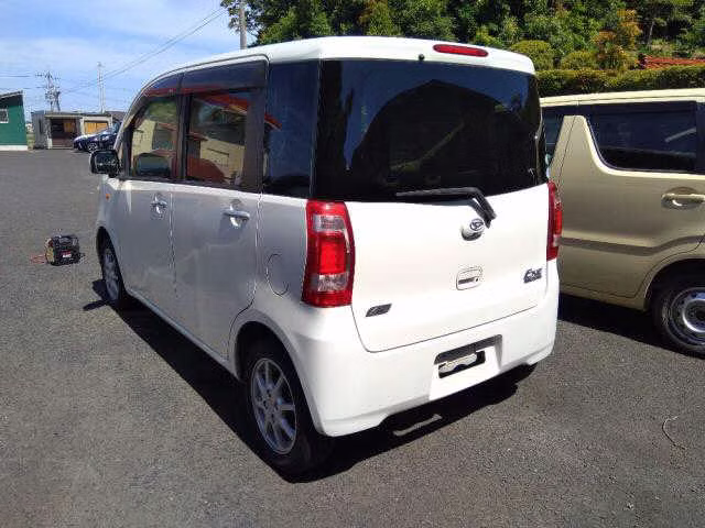 DAIHATSU TANTO EXE