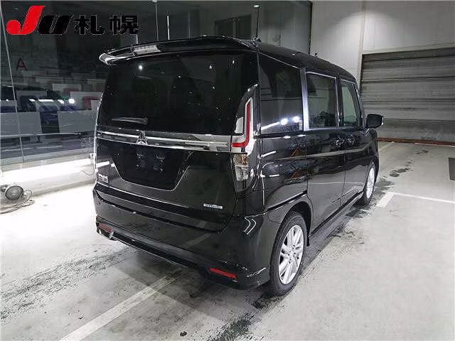 MITSUBISHI DELICA D:2