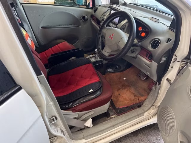 MITSUBISHI I
