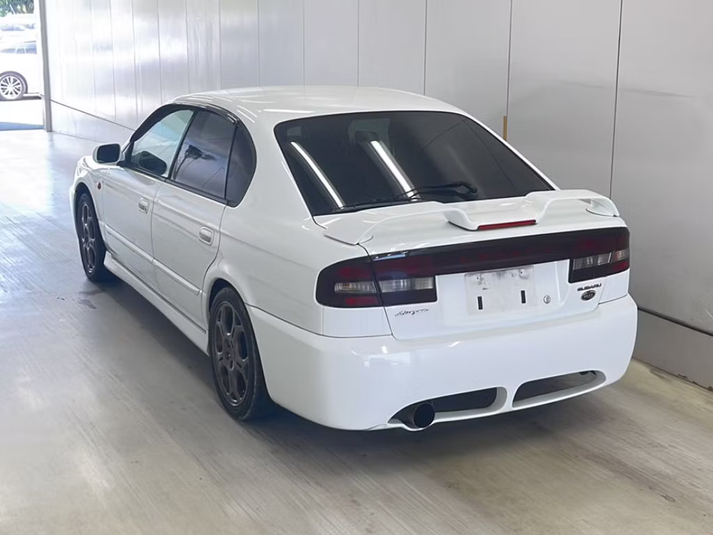 SUBARU LEGACY B4