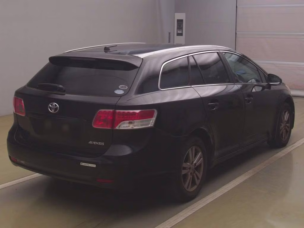 TOYOTA AVENSIS