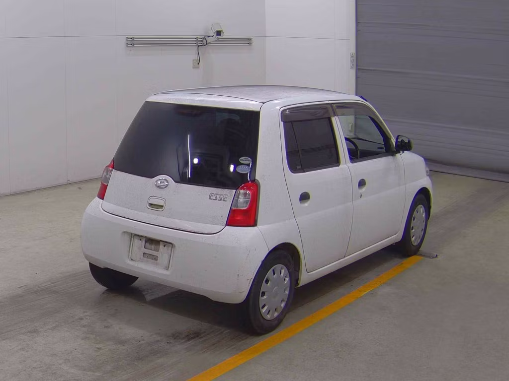 DAIHATSU ESSE