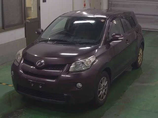 TOYOTA IST