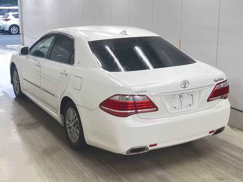TOYOTA CROWN