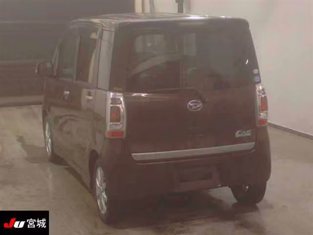 DAIHATSU TANTO EXE
